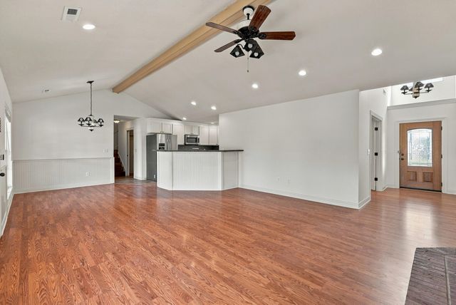 5001 STONE MOUNTAIN PKWY, Columbia, MO 65201