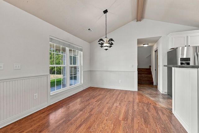 5001 STONE MOUNTAIN PKWY, Columbia, MO 65201