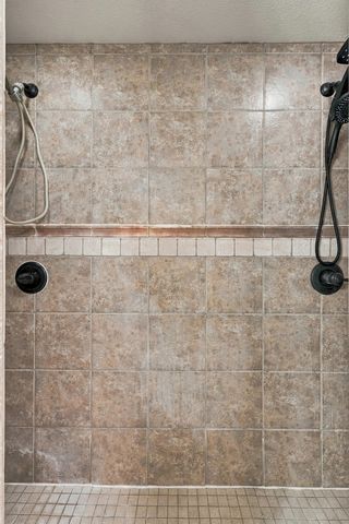 5001 STONE MOUNTAIN PKWY, Columbia, MO 65201