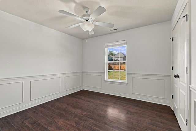 5001 STONE MOUNTAIN PKWY, Columbia, MO 65201