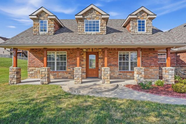 5001 STONE MOUNTAIN PKWY, Columbia, MO 65201