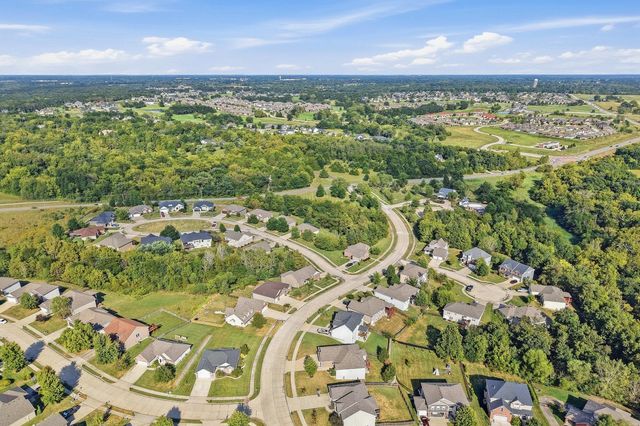 5001 STONE MOUNTAIN PKWY, Columbia, MO 65201