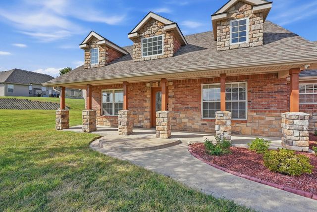 5001 STONE MOUNTAIN PKWY, Columbia, MO 65201
