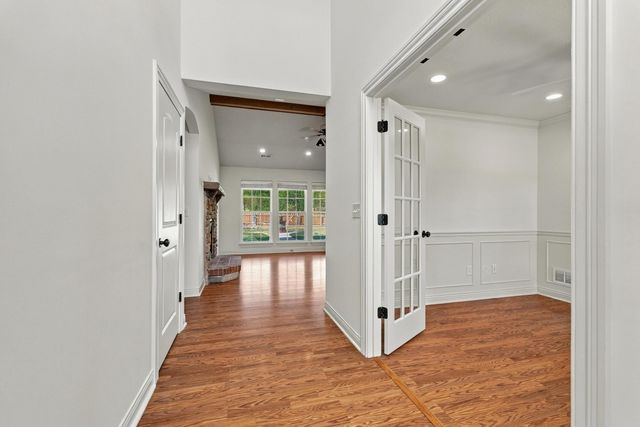 5001 STONE MOUNTAIN PKWY, Columbia, MO 65201