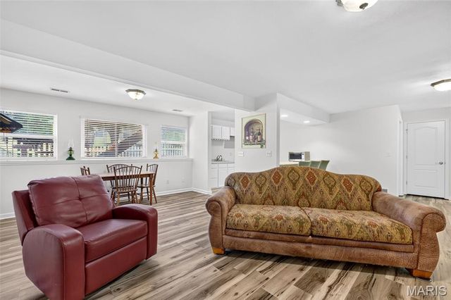202 Park Ridge Drive 64a, O'fallon, MO 63366
