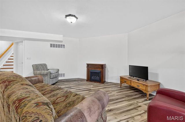 202 Park Ridge Drive 64a, O'fallon, MO 63366