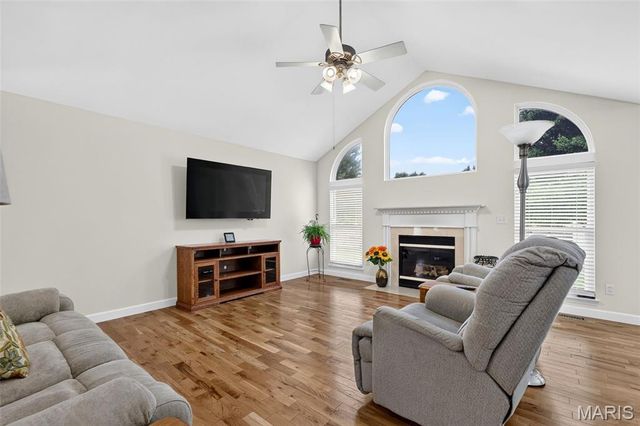 202 Park Ridge Drive 64a, O'fallon, MO 63366