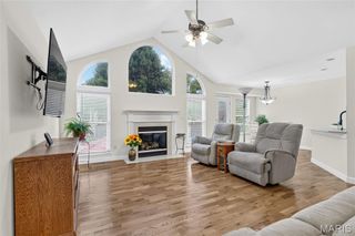 202 Park Ridge Drive 64a, O'fallon, MO 63366