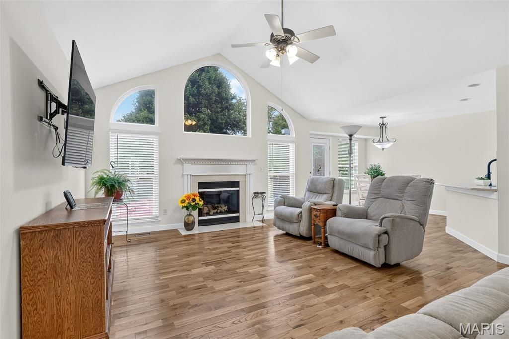 202 Park Ridge Drive 64a, O'fallon, MO 63366