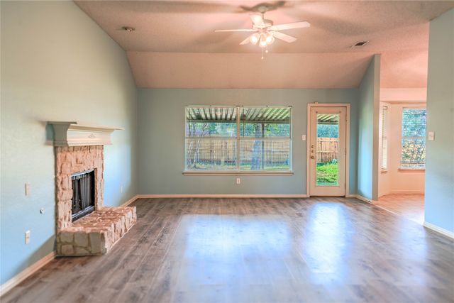 1019 Telluride Drive, Arlington, TX 76001