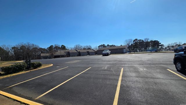 135 Hillview Dr Apt 37, Fairfield Bay, AR 72088