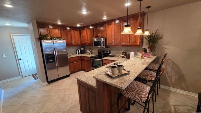 135 Hillview Dr Apt 37, Fairfield Bay, AR 72088