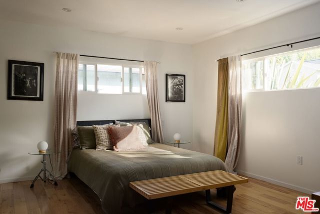 5667 Aladdin Street, Los Angeles, CA 90008