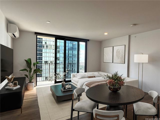 987 Queen Street 1912, Honolulu, HI 96814