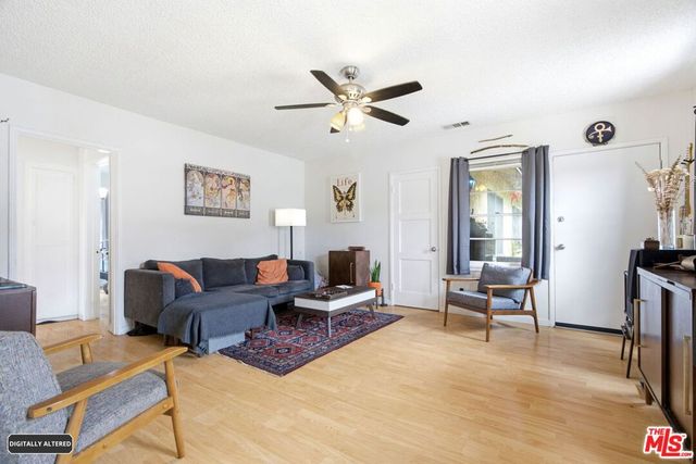 2018 W Glenoaks Boulevard, Glendale, CA 91201