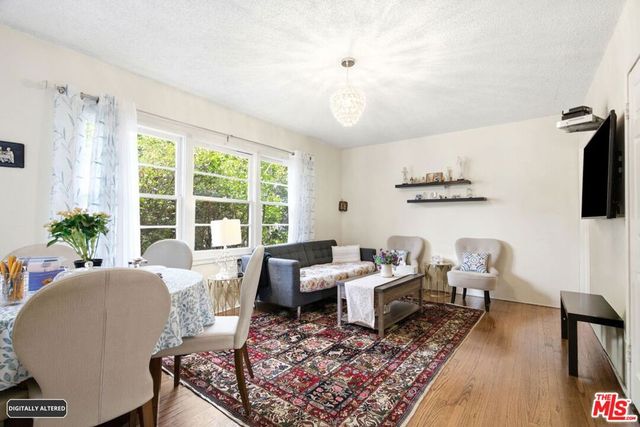 2018 W Glenoaks Boulevard, Glendale, CA 91201