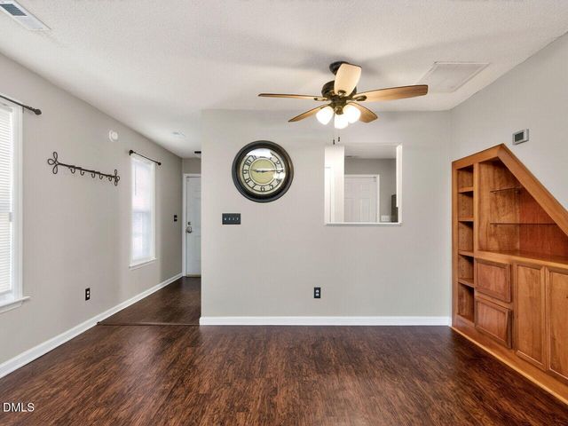 5706 Osprey Cove Drive, Raleigh, NC 27604