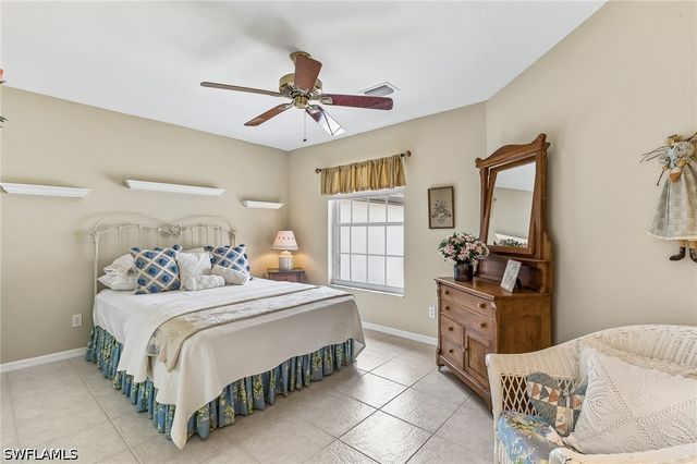 4395 Dover CT 303, Naples, FL 34105