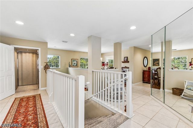 4395 Dover CT 303, Naples, FL 34105