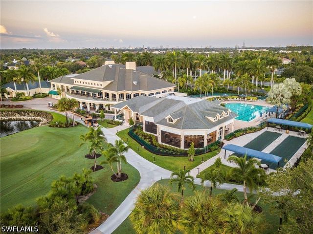 4395 Dover CT 303, Naples, FL 34105