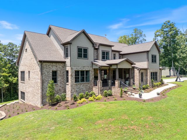 1370 Leatherwood Rd, White Bluff, TN 37187