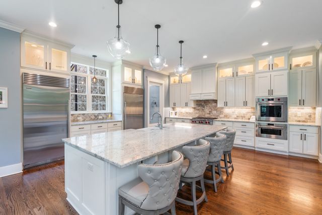 1370 Leatherwood Rd, White Bluff, TN 37187