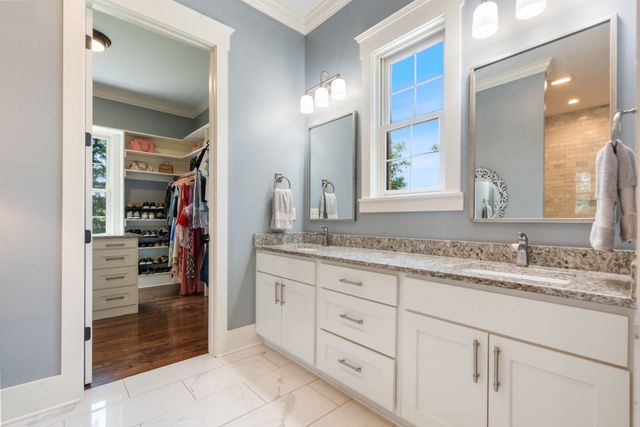 1370 Leatherwood Rd, White Bluff, TN 37187