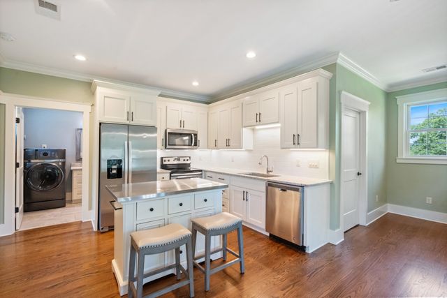 1370 Leatherwood Rd, White Bluff, TN 37187