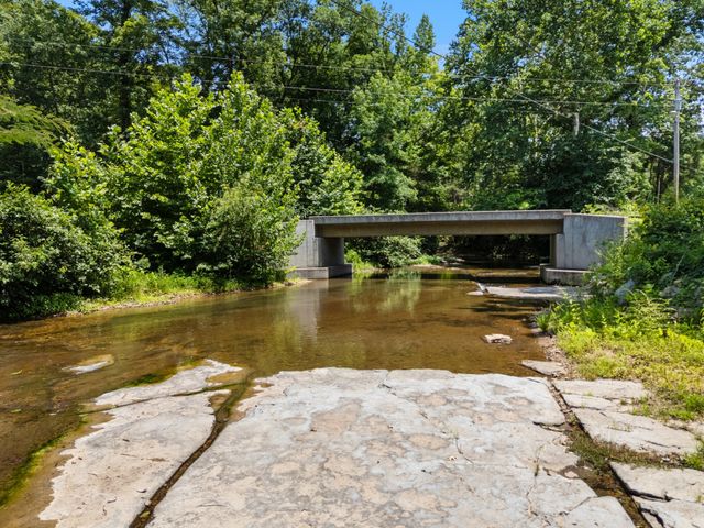 1370 Leatherwood Rd, White Bluff, TN 37187