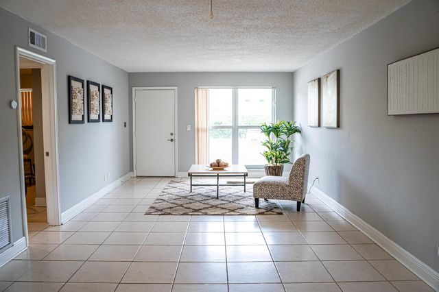 55 SE 14th Street 1120, Boca Raton, FL 33432