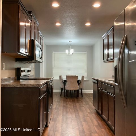 8426 Park, Southaven, MS 38671