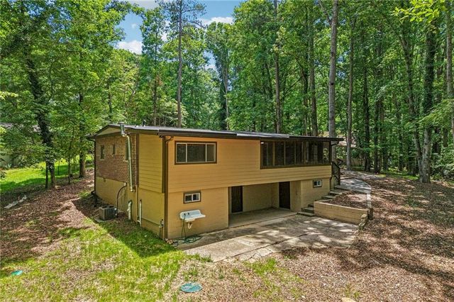 5085 Balus Drive, Gainesville, GA 30504