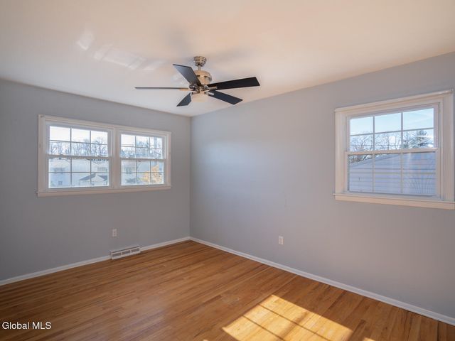 12 Gaslight Drive, Colonie, NY 12205