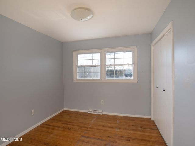 12 Gaslight Drive, Colonie, NY 12205