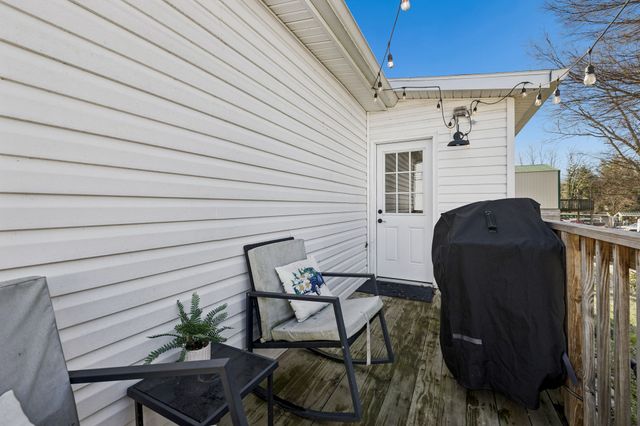 111 E 15th St, Columbia, TN 38401