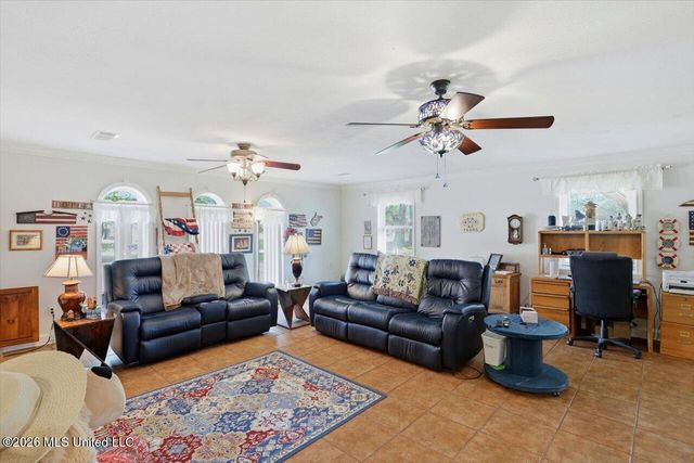 108 Pinehaven Place, Clinton, MS 39056