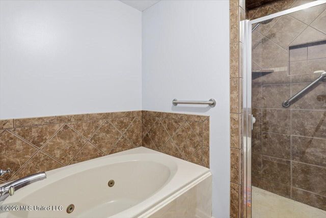 108 Pinehaven Place, Clinton, MS 39056