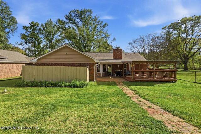 108 Pinehaven Place, Clinton, MS 39056