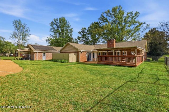 108 Pinehaven Place, Clinton, MS 39056