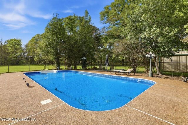 108 Pinehaven Place, Clinton, MS 39056