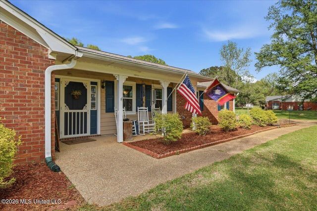 108 Pinehaven Place, Clinton, MS 39056