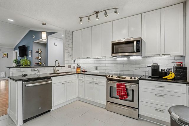 9736 Kings Grant Dr., Murrells Inlet, SC 29576