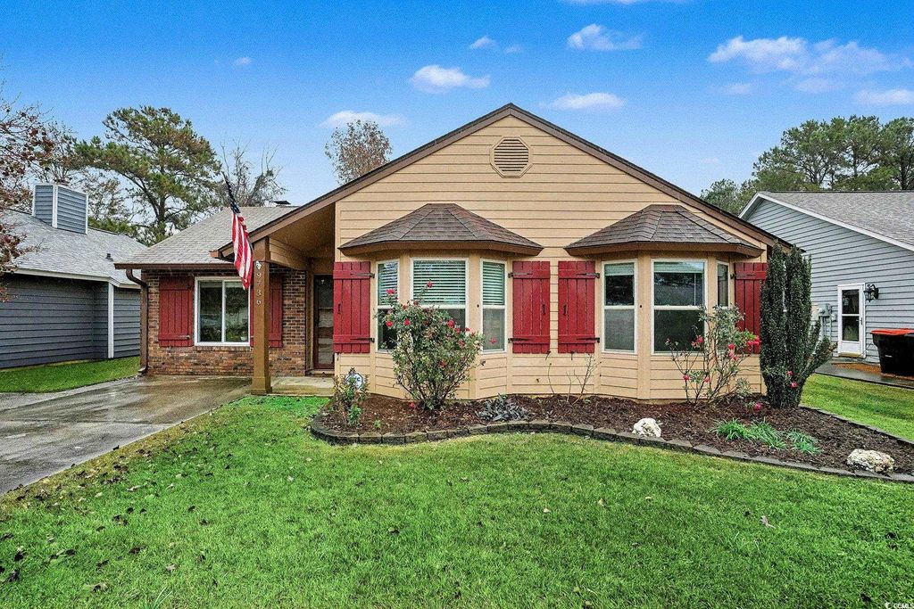 9736 Kings Grant Dr., Murrells Inlet, SC 29576