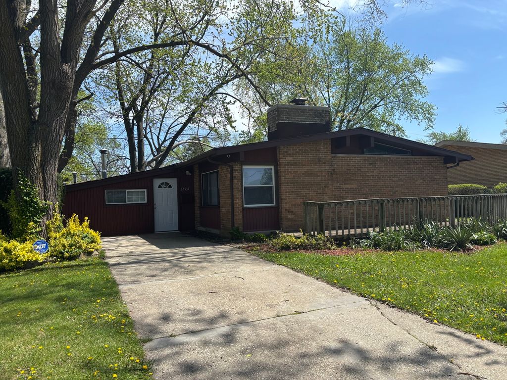 22535 Ridgeway Avenue, Richton Park, IL 60471