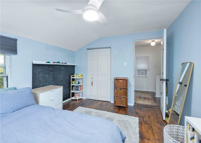 2211 Lucina Ave, Overbrook, PA 15210