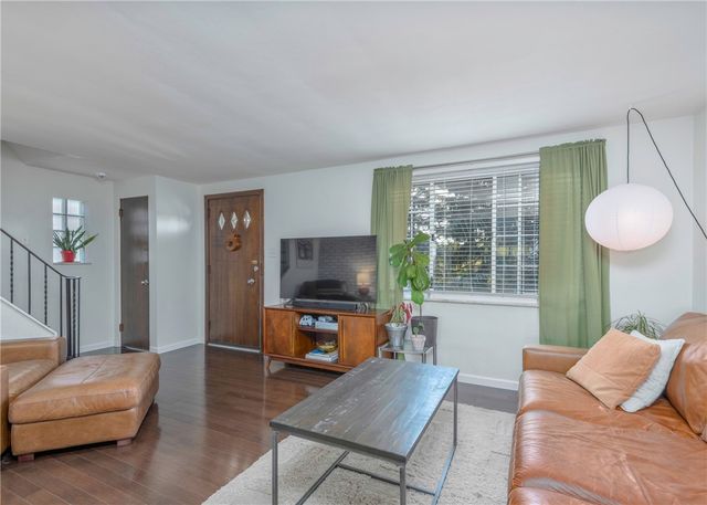 2211 Lucina Ave, Overbrook, PA 15210