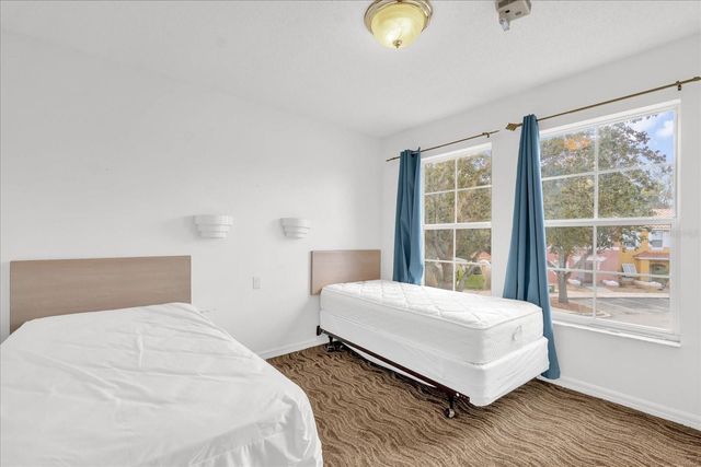 1001 PARK RIDGE CIRCLE, Kissimmee, FL 34746