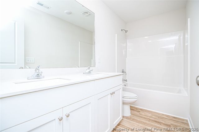 5851 Panther Drive, Hope Mills, NC 28348