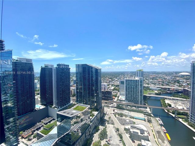68 SE 6th St 4008, Miami, FL 33131