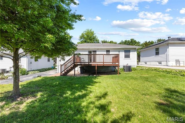 1170 Margaret Lane, Olivette, MO 63132
